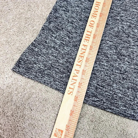 Under Armour HeatGear Activewear Jacket Gray Long Sleeve 1/2 Zip Women’s Medium - Picture 3 of 11